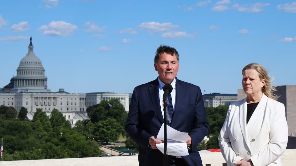 Встревоженные канадские компании делают ставку на то, что Трамп отступит перед дедлайном по 50% тарифам